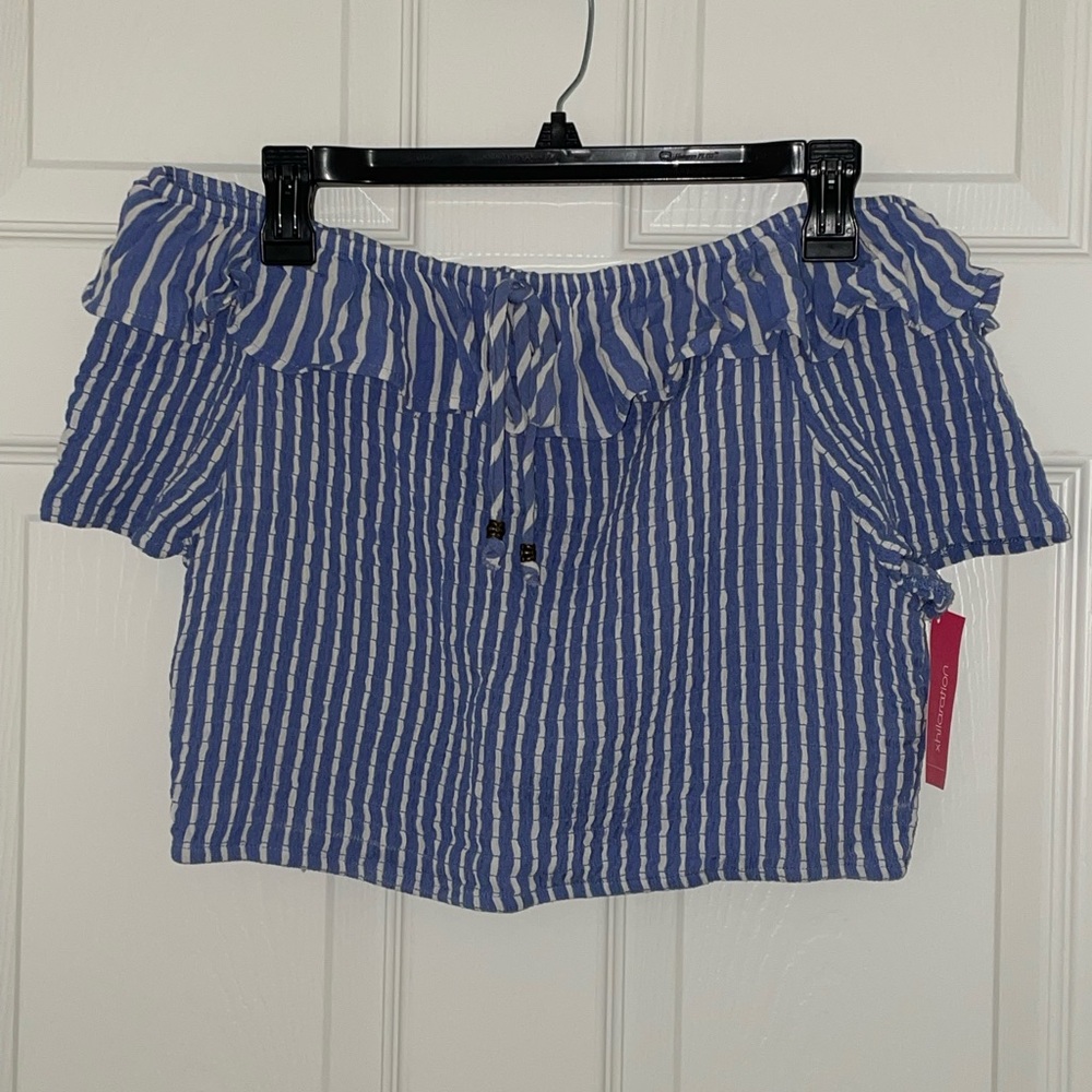 NWT blue and white off the shoulder top great for 4th of July top / summer top